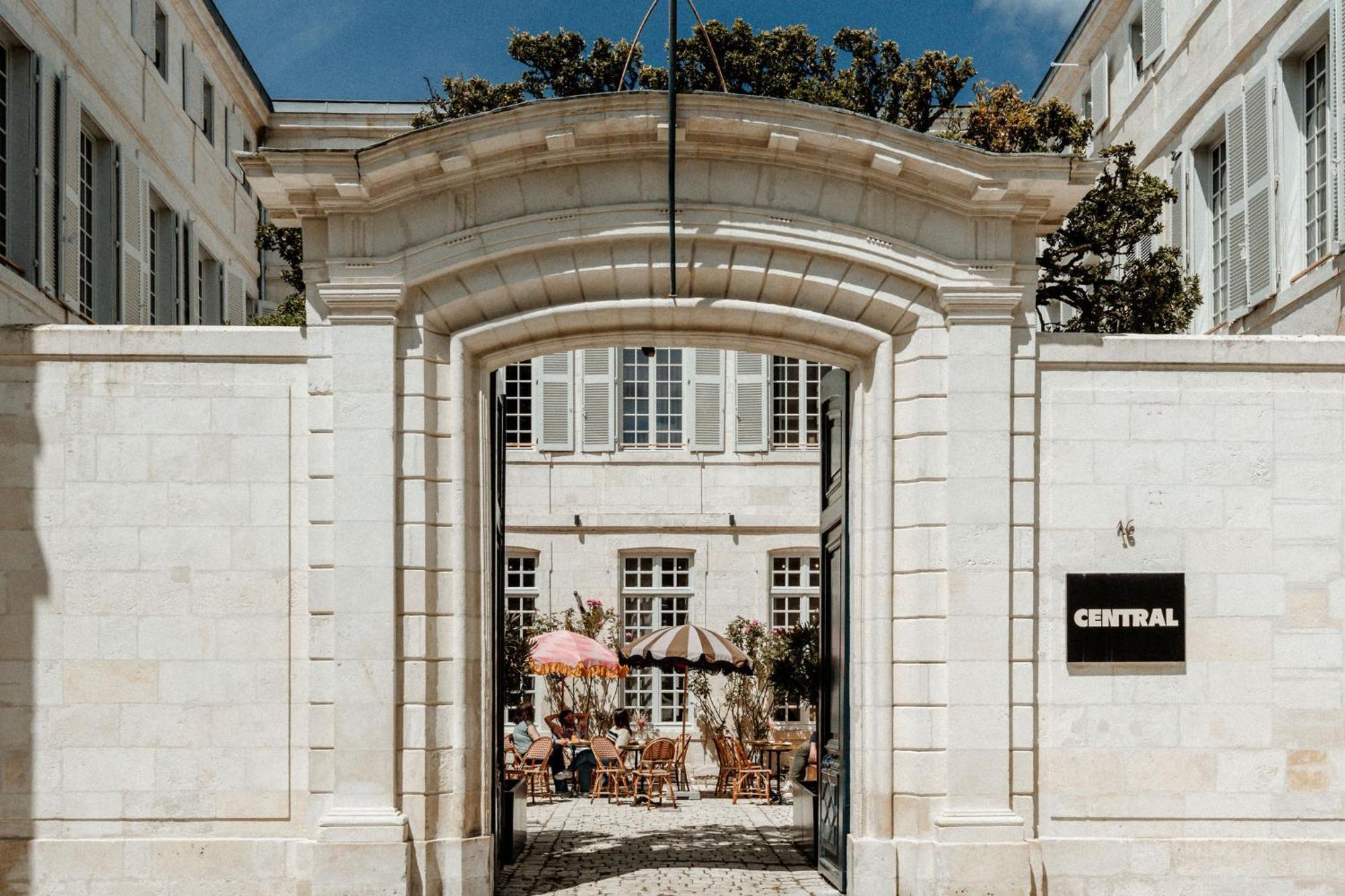 Central Hostel La Rochelle Centre Екстериор снимка
