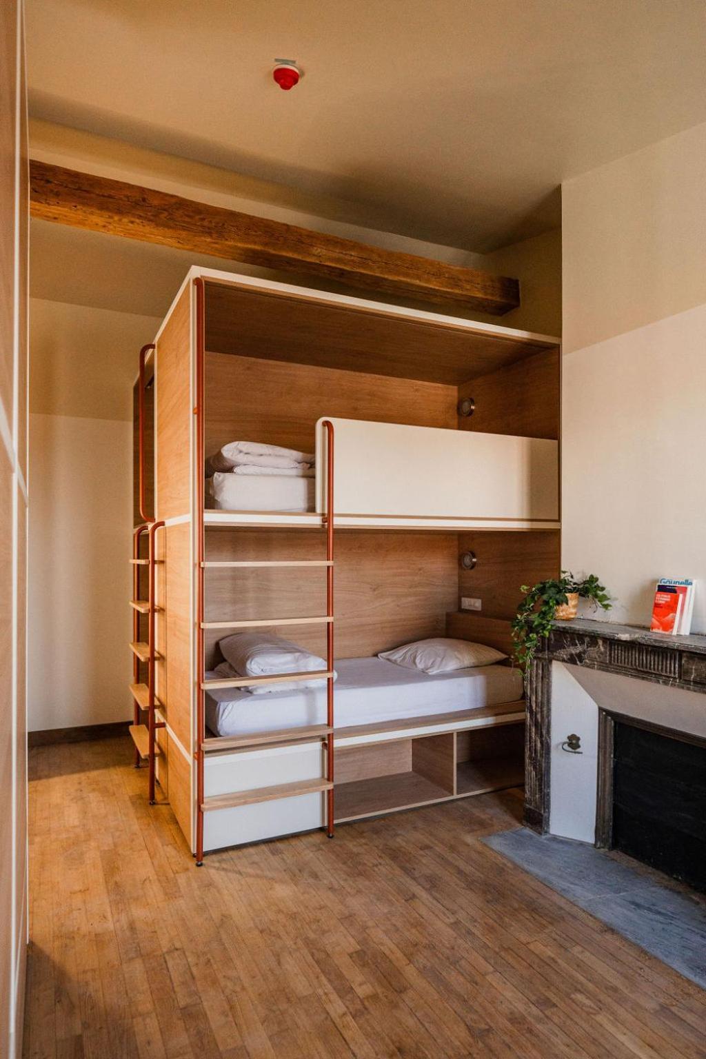 Central Hostel La Rochelle Centre Екстериор снимка