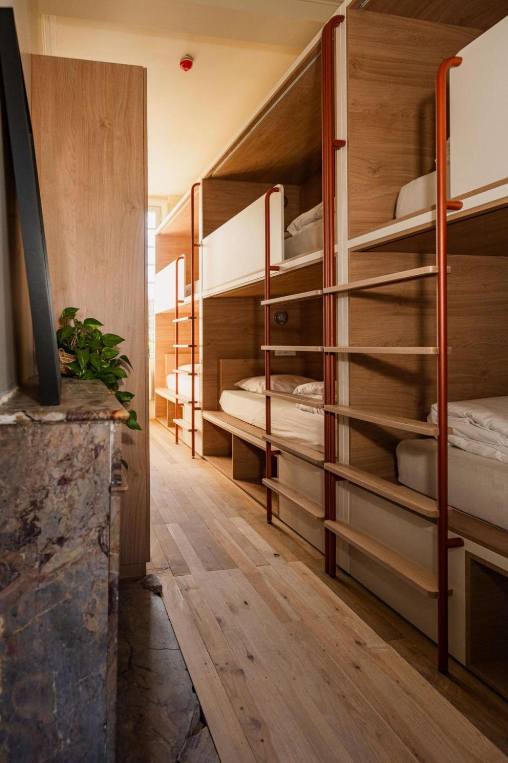 Central Hostel La Rochelle Centre Екстериор снимка